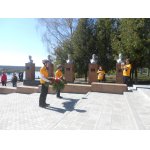 Возложение гирлянды к памятнику ветлужанам, погибшим в годы войны